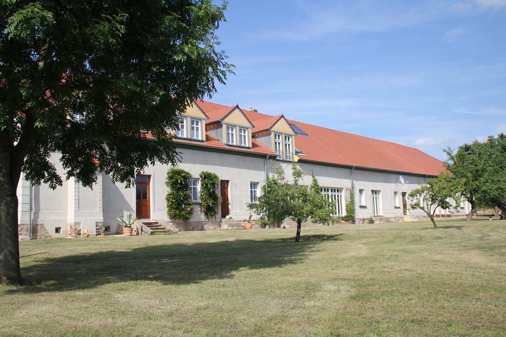 Gutshof Sagritz Hotell Golßen Exteriör bild